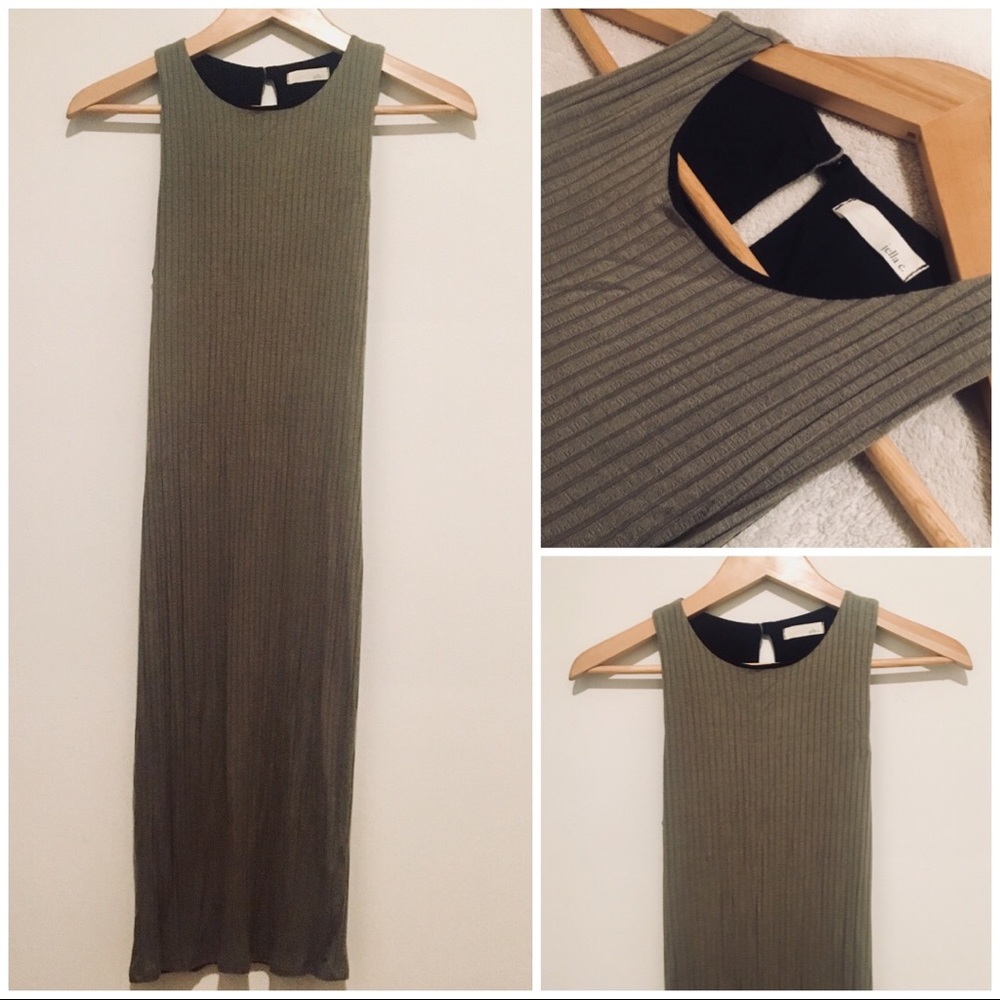NWOT Olive midi body-con dress - Picture 2 of 3